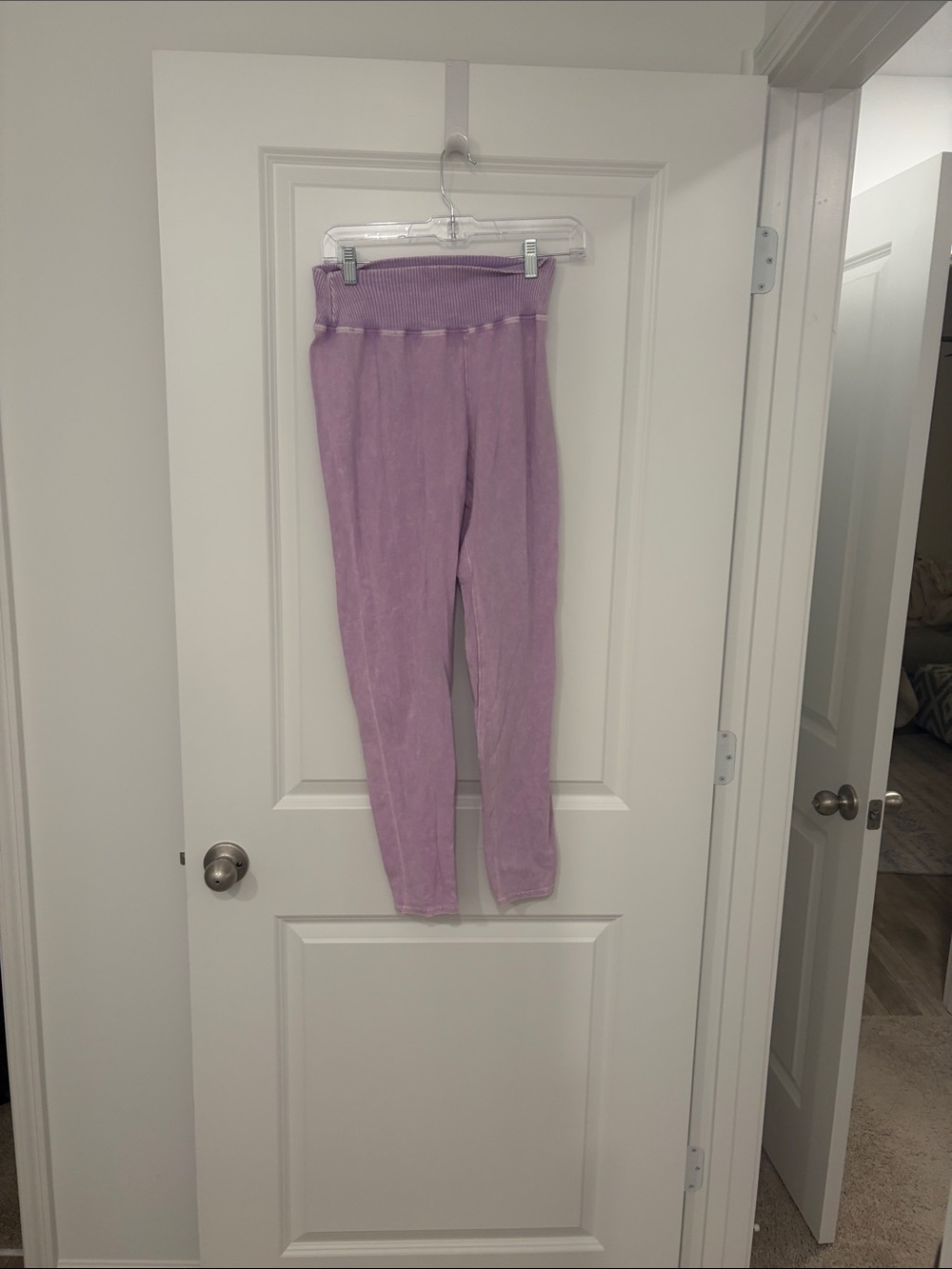 NWOT Lavender Ribbed Waistband Leggings for Women